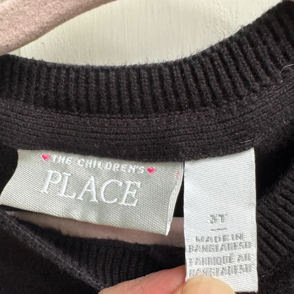 The Children's Place 3T Girls Black Knit Sweater with Bows on Pockets